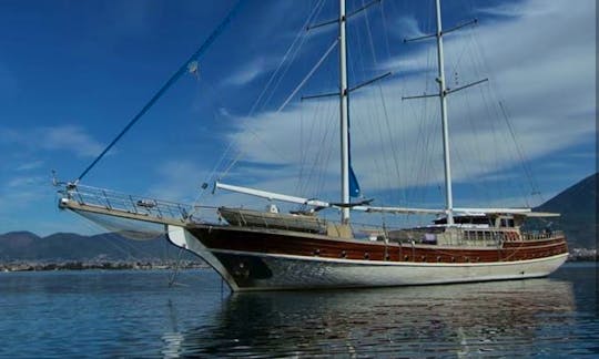 Sailing Turkish Gulet for 30 Passengers Ready to Book in Muğla