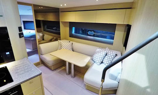 Aluguel de iates a motor Princess v50 em Ibiza, Espanha