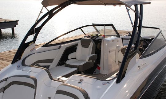 25’ Luxury Yamaha Charter on Lake Grapevine TX