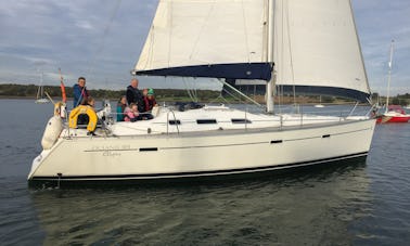 Book the Beneteau Oceanis 393 Sailing yacht based Ipswich, East Coast UK