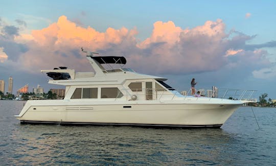 Ultimate Luxury Yacht - 60' Navigator
