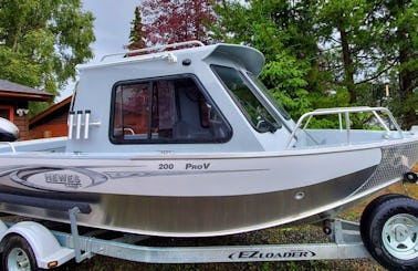Go Fishing on 22' Hewescraft Pro V 200 Fishing Boat in Seward, Alaska