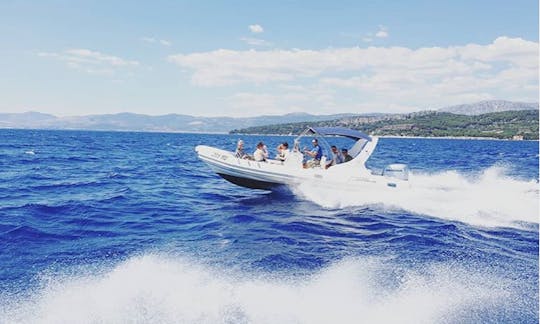 Luxury Speedboat Princi 730 with Skipper for Private Rent in Split