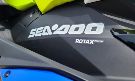 Seadoo Sparks with Bluetooth Stereo & IBR for Rent in Austin