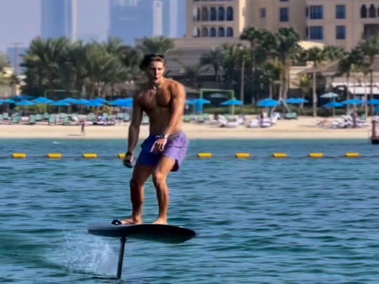 Amazing E-Foil Surfboard Experience in Dubai