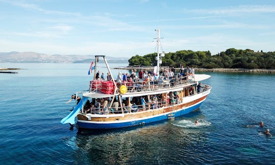 Full Day Wooden Boat Tour in Trogir Riviera