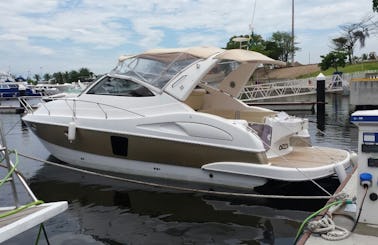 32' Araruama Orion Speedboat Rental in Angra dos Reis, Brazil
