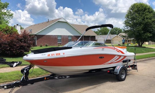 Beautiful Sea Ray Boat For Any Day Any Lake