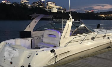 Rent and Ride this 45' Sea Ray Sundancer Yacht in Washington, D.C.