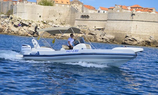 Marlin 23 Speedboat for 8 People in Dubrovnik