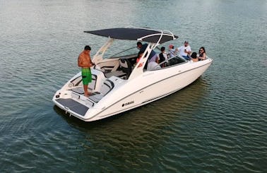 Rent Yamaha 242 Limited S eSeries Powerboat in Prosper