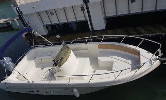 Rent Saver 6.90 Open Boat em Ancona, Itália