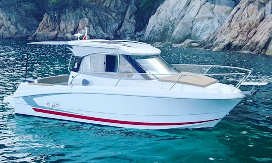 Charter the Beneteau Antares 6.80 Motor Yacht in Blanes, Catalunya