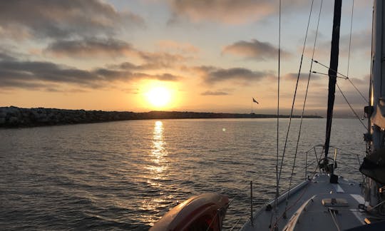 Cruise In Style On Roomy Sailboat - 36' Catalina in Marina del Rey