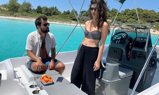 8 persons No License, Elite 53 powerBoat in Halkidiki