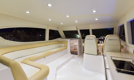 Captained Charter 47' Silver Craft Motorboat in Fujairah - Boat Tours, Fishing Trip and Party Boat for up to 12 Person!