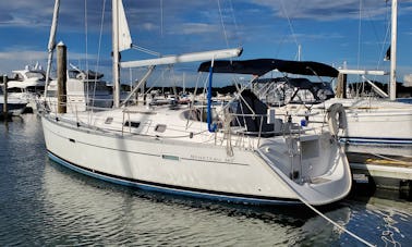 Naviguez sur le détroit de Long Island avec le capitaine Steve à bord du Beneteau Oceanis de 34 pieds 