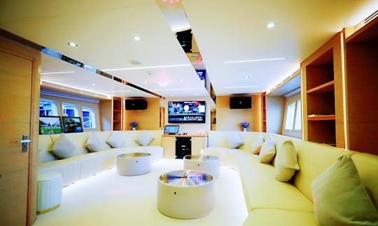 80F Motor Yacht in Shanghai Shi