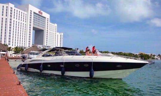 Charter the Luxury Yacht 60ft Sunseeker in Cancun, Mexico up to 18 pax