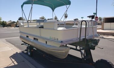 17' Sun Tracker Pontoon - Pick up in Mesa, Arizona