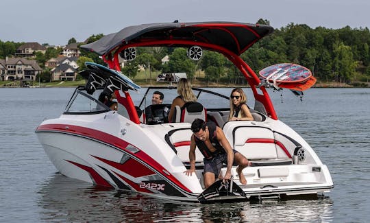 “Per Person Rate” as low as $75 per person per hour with gas included!
Un-beatable Deal for the luxury and fastest boat!