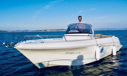 Pacific Craft 625 Deck Boat license or Skipper required in Palma, Illes Balears