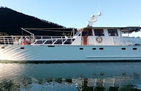 Charter Yacht With Capacity of 10 in Paihia