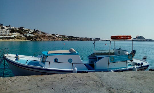 30' Yacht For Rental in Ornos or platy yialos