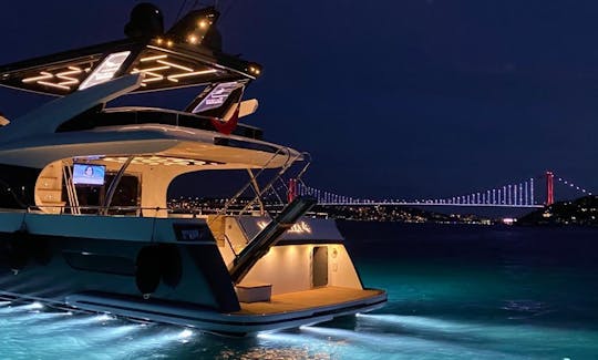 Charter a Luxurious Yacht Holding 25 in İstanbul, Turkey