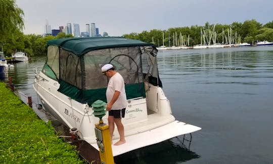 Rent the 27' Larson 270 Cabrio Boat in Toronto, Ontario!!