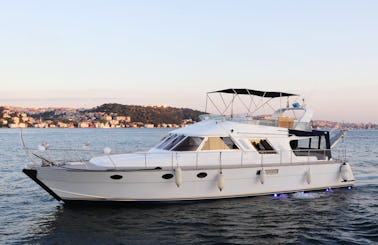 Beautiful Yacht Trip 54' in Istanbul!!!