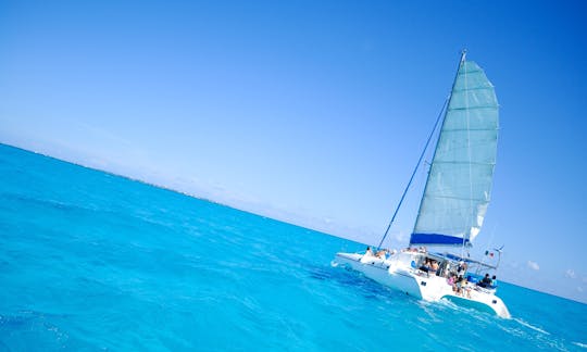 Private Sailing Catamaran Sunrise Discount