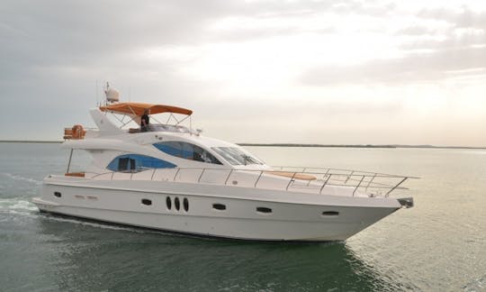 Luxurious 70ft Yacht Rental in Dubai