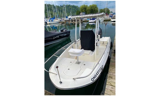 Bayliner F18 Middle Console Boat for Rent Lake Ontario