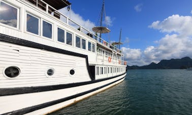 Cruzeiro Classe Carina - Barco menor, melhor cuidado na baía de Halong