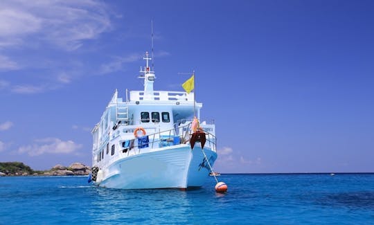 MV Koon旅客船でタイのプーケット観光をお楽しみください