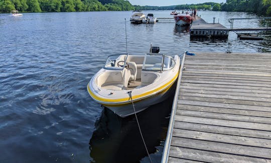 17 ft. bowrider on trailer in Haverhill, MA (delivery available)