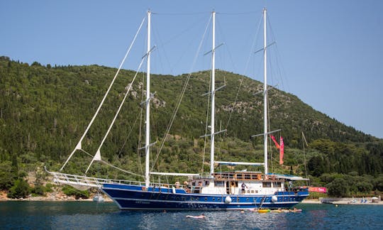 Charter 100' Sailing Gulet for Large Group from Tourlos!