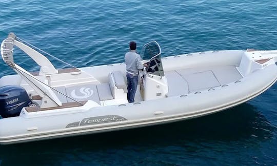 Louez le bateau gonflable semi-rigide Tempest 770 à Trapani, en Sicile !