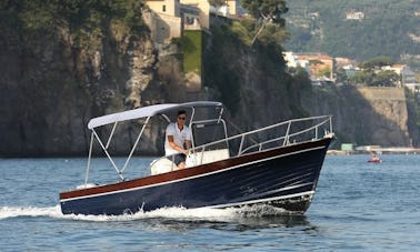 Lancia Sorrentina 6 (rápido) em Piano di Sorrento, Campânia