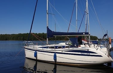 TES 32 Sailboat Charter in Giżycko, Poland