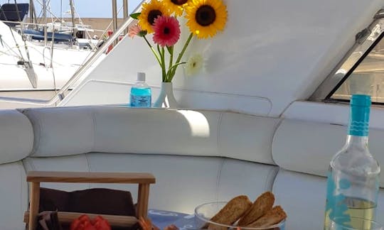 Luxury Boat Charter for Private Tours
