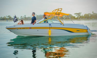 23' FAST FUN Bowrider + Wakeboards Ready
