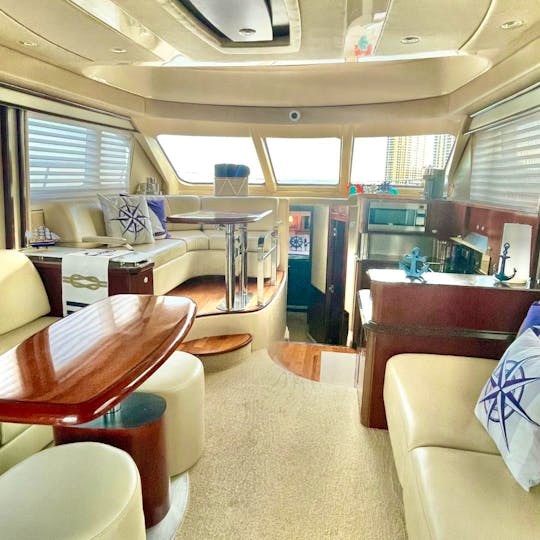 We specialize in bachelorette parties & birthday celebrations! Sea Ray 55 Yacht
