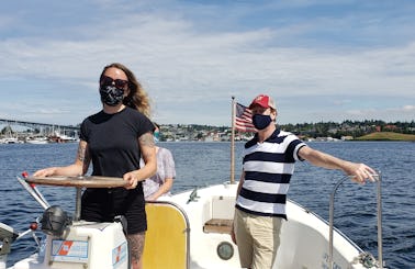 1-Hour Lake Union Tour on Mocha onboard 26' Adventure Mini-Ferry