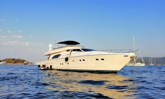 28 meter Ferretti 80 for charter in Bodrum