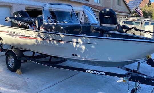 2020 Tracker Fishing Boat for Rent in Lake Vegas with Captain Skip