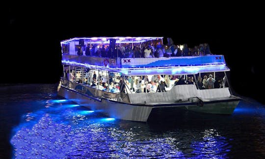 Croisière d'un week-end réservée aux adultes avec alcool et DJ à Cabo San Lucas, en Basse-Californie du Sud