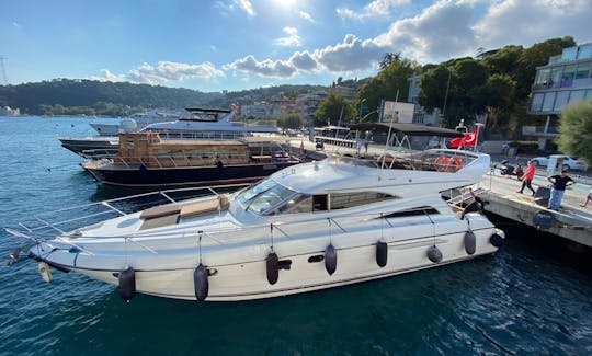 Gorgeous 14 Person Motor Yacht in İstanbul, Turkey