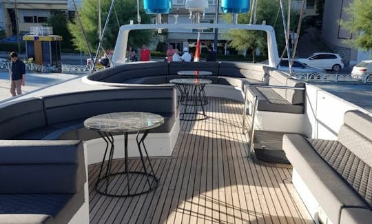 78' Princess Flybridge Motor Yacht Charter in İstanbul